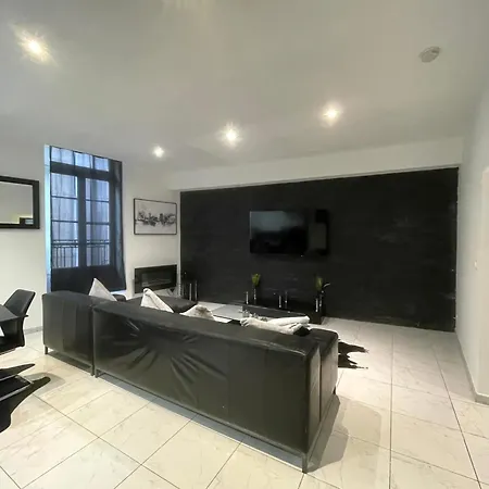 T3 Parking Gratuit Nîmes