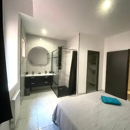 T3 Parking Gratuit * Nîmes